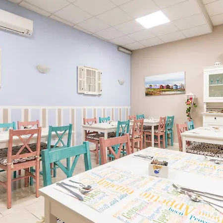 Albachiara Готель