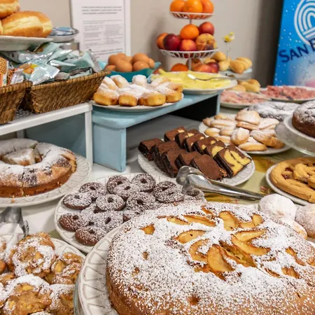 Albachiara 2* В'яреджо