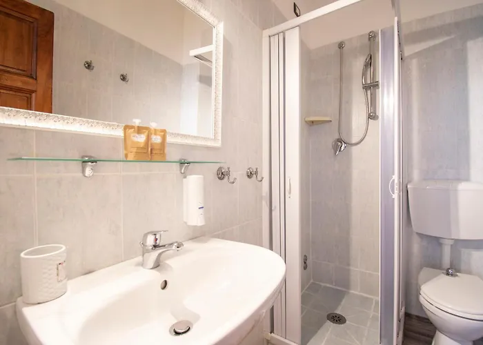 Albachiara Hotell 2*